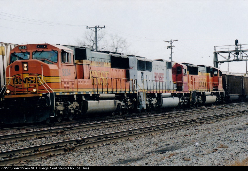 BNSF 8264 West